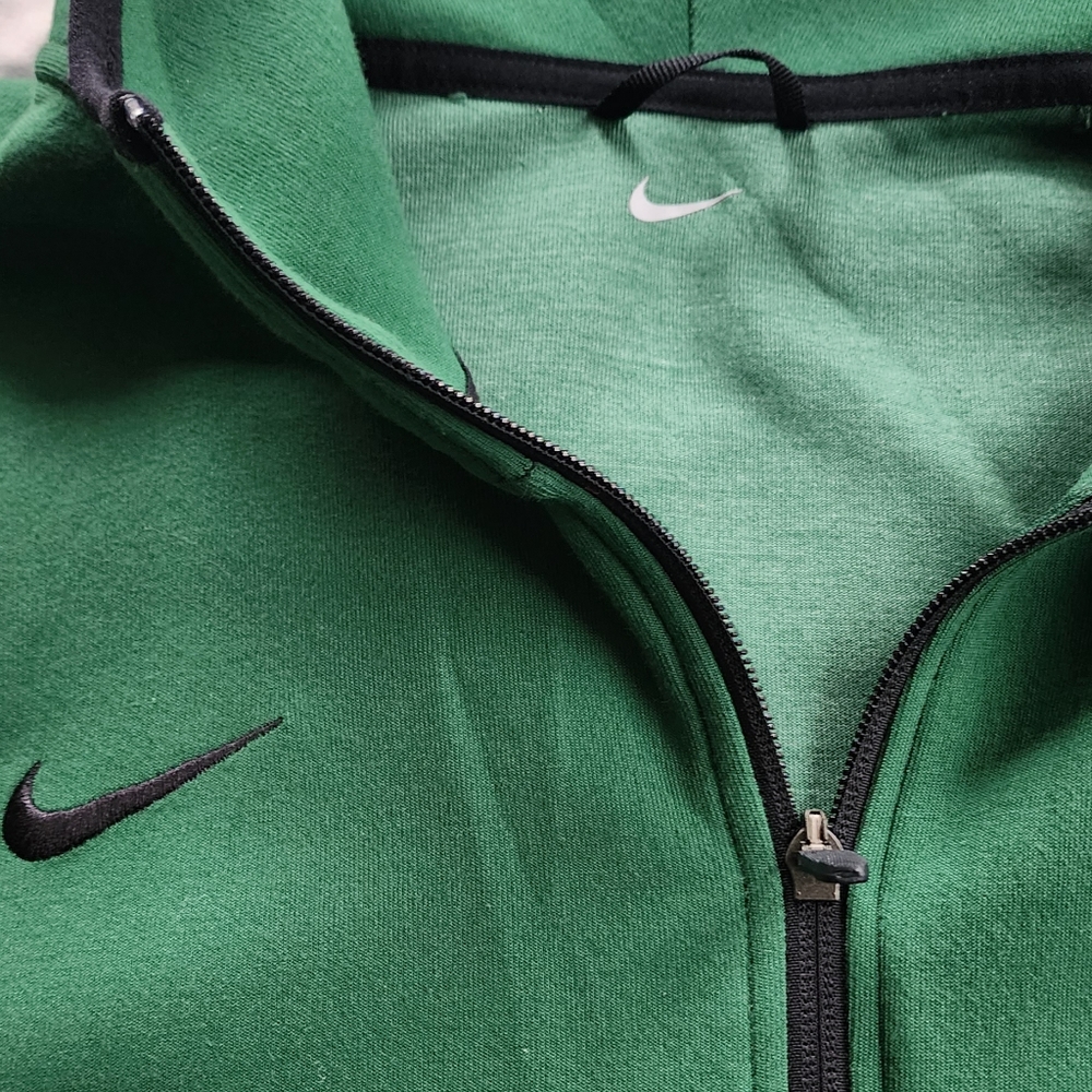 Green Nike Sweater XL